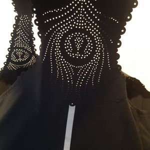 RARE! Laser cut LULULEMON TANK
